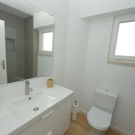 Appartement 1 Min To The - Perfect For 6 Guests Carcavelos (Lisbon)
