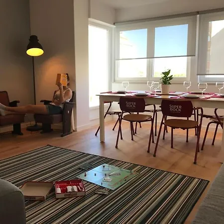 1 Min To The - Perfect For 6 Guests Appartement